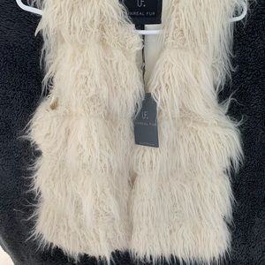 Faux fur ivory vest